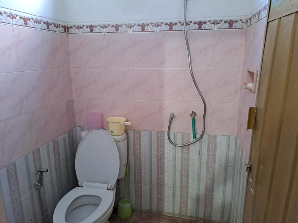 Indo Homestay Malang Ngoại thất bức ảnh
